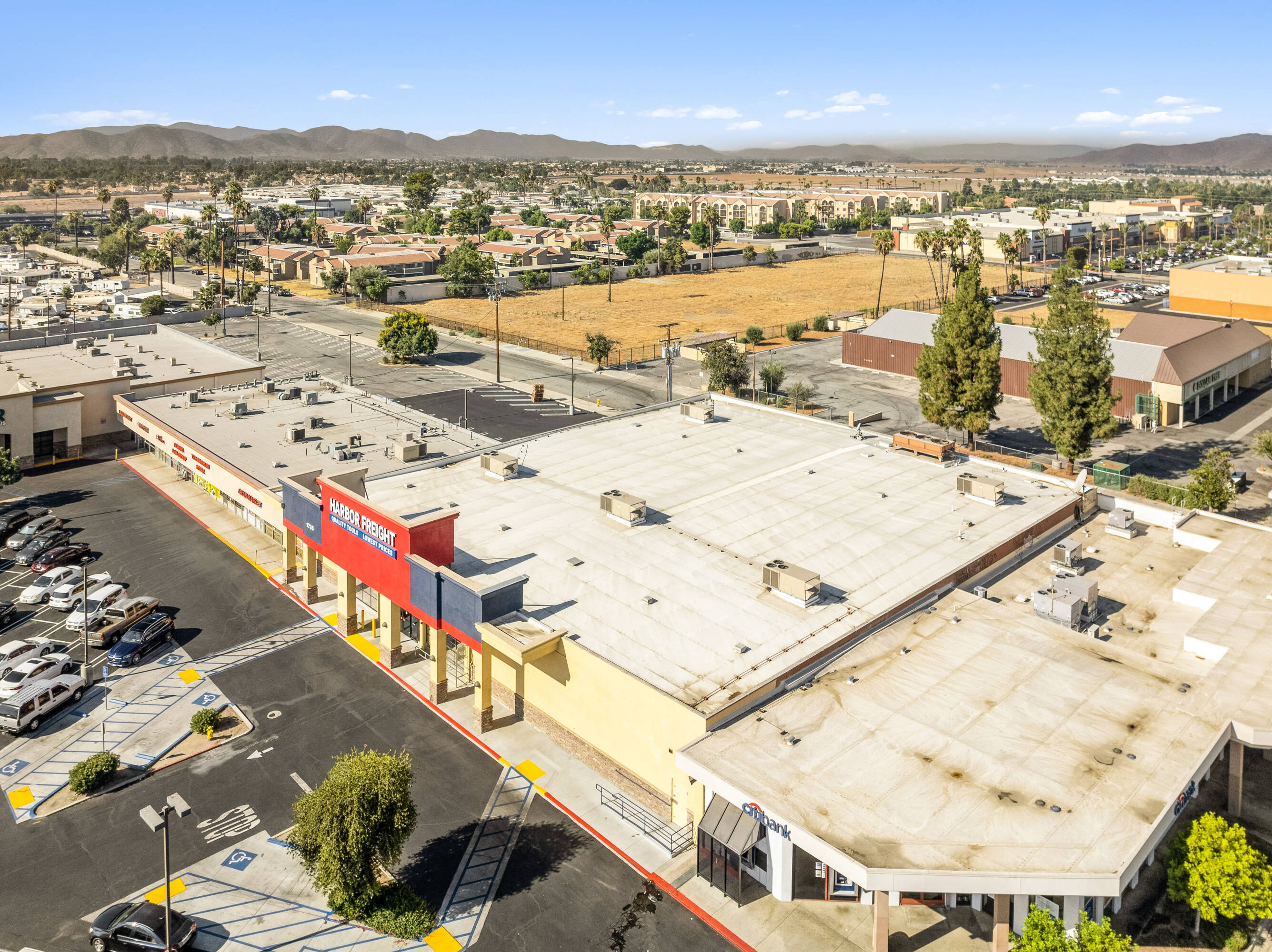 Commercial Property for Sale in Hemet California 92545